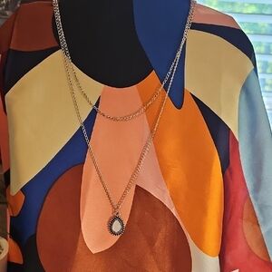 Minimalist Silver Necklace with Simple Pendant